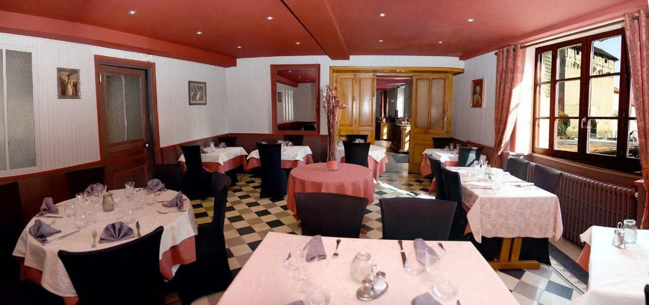 Hotel Le Baron Crémieu 외부 사진